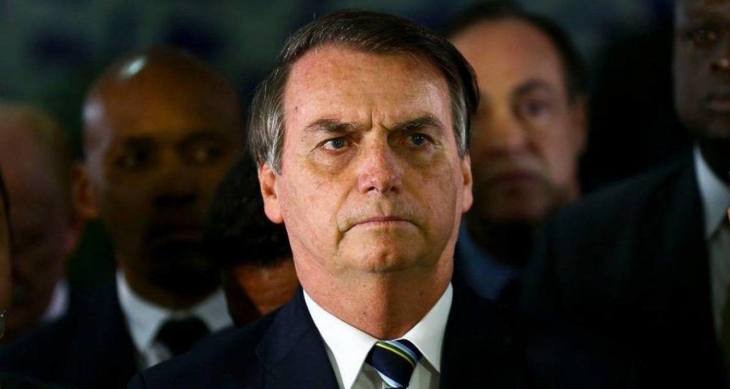"Está chegando a hora de tudo ser colocado no devido lugar", diz Bolsonaro