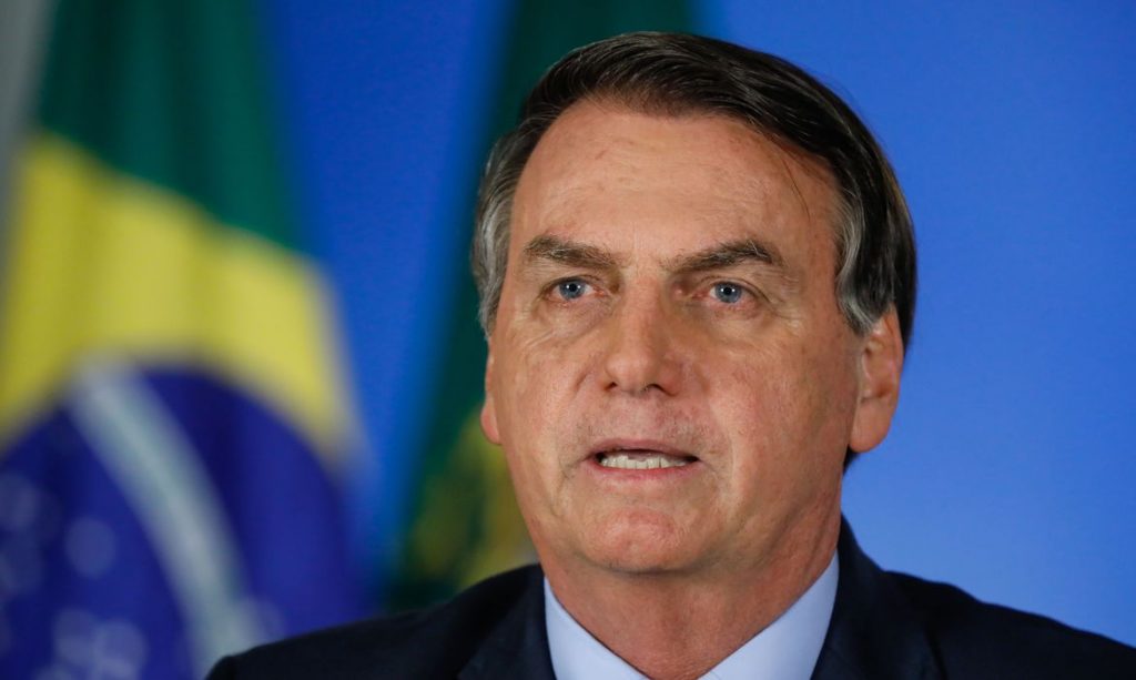 Bolsonaro: "Estamos combatendo a corrupção, não interessa quem seja a pessoa"