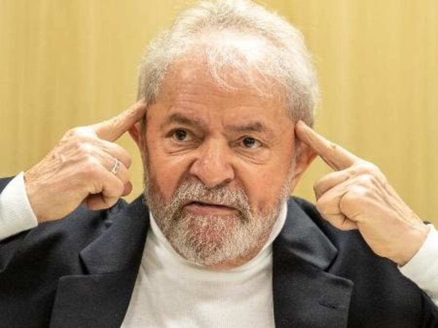 Lula diz que Bolsonaro inventou contaminação para fazer "propaganda do remédio”