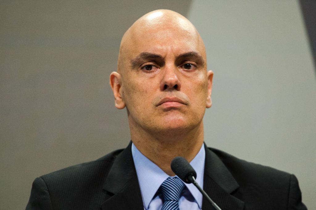 PGR diz a Moraes que não vai investigar Bolsonaro por suposto 